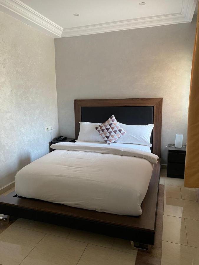 Amwaj Hotel เอลจาดิด้า ภายนอก รูปภาพ